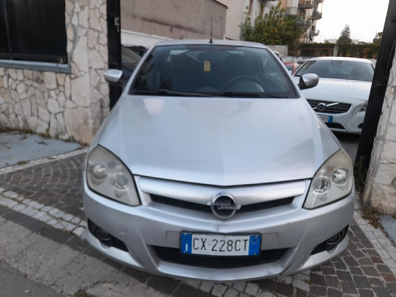 Opel Tigra TwinTop 1.4 16V Enjoy