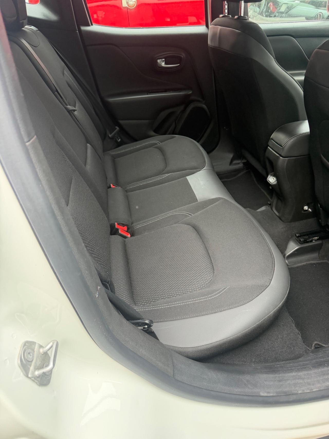 Jeep Renegade 1.6 diesel 130cv limited Navi Pdc