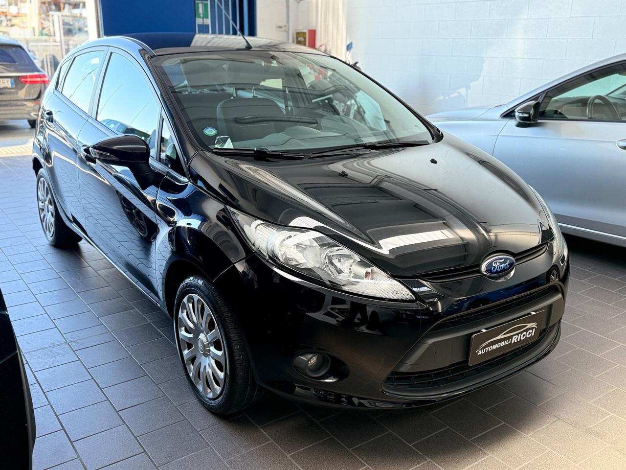 Ford Fiesta 1.2 60CV 5 porte Neopatentati