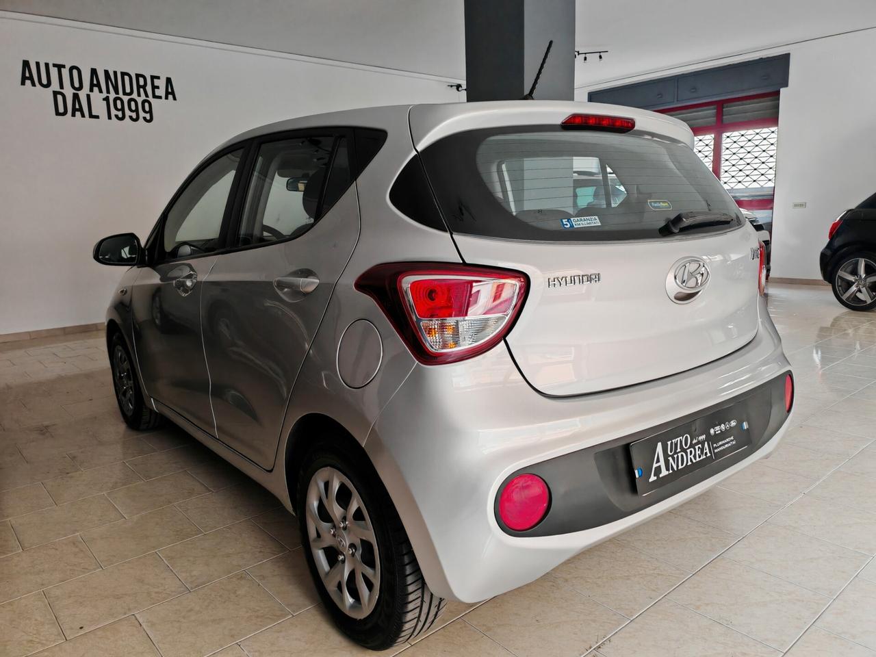 Hyundai i10 1.0 Benzina full optional 2019