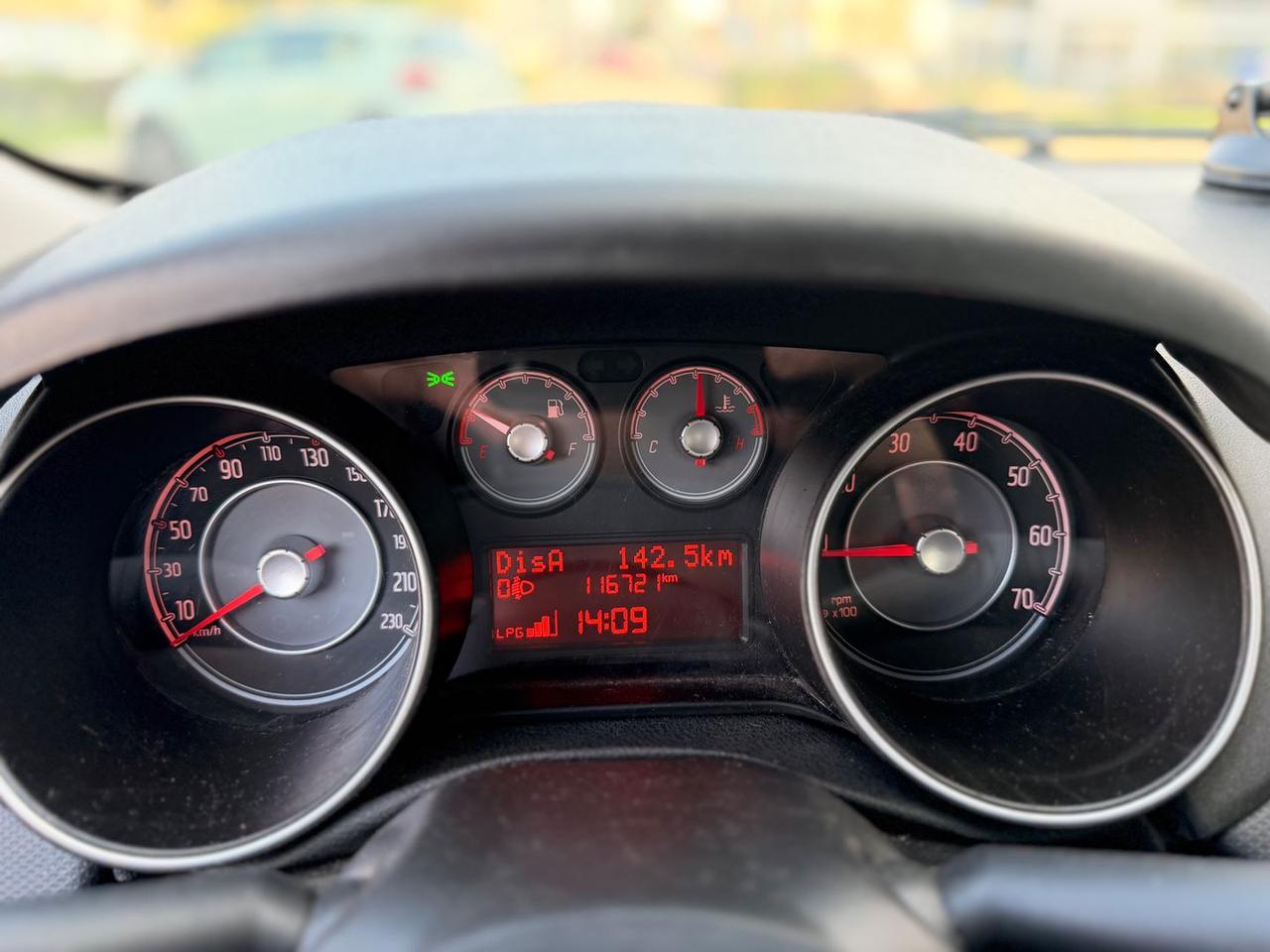 Fiat Punto Lounge 1.4 bipower #9624