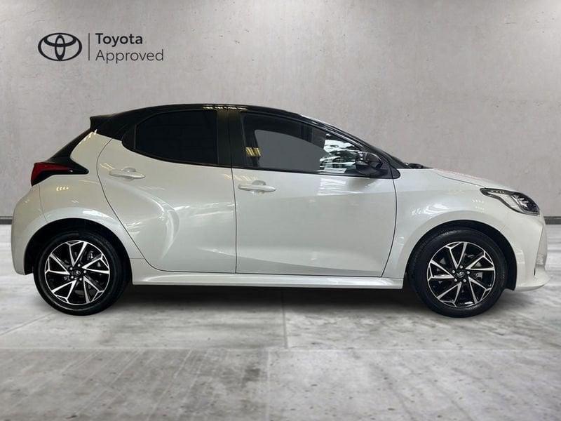 Toyota Yaris Hybrid Style MY22