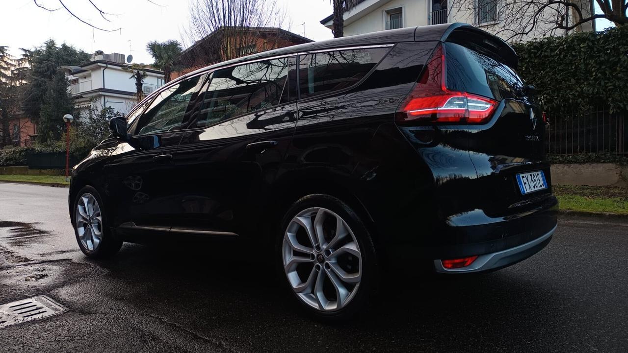 Renault Grand Scenic Blue dCi 120 CV Initiale Paris