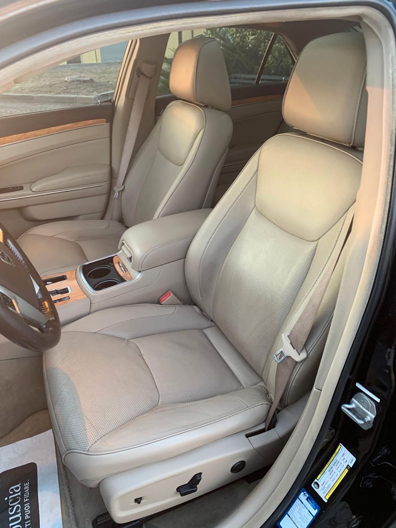Lancia Thema 3.0 V6 Multijet II 190 CV Platinum