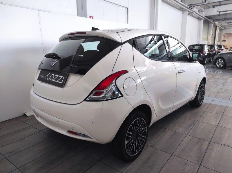 LANCIA Ypsilon 3ª serie - Ypsilon 1.0 FireFly 5 porte S&S Hybrid Gold