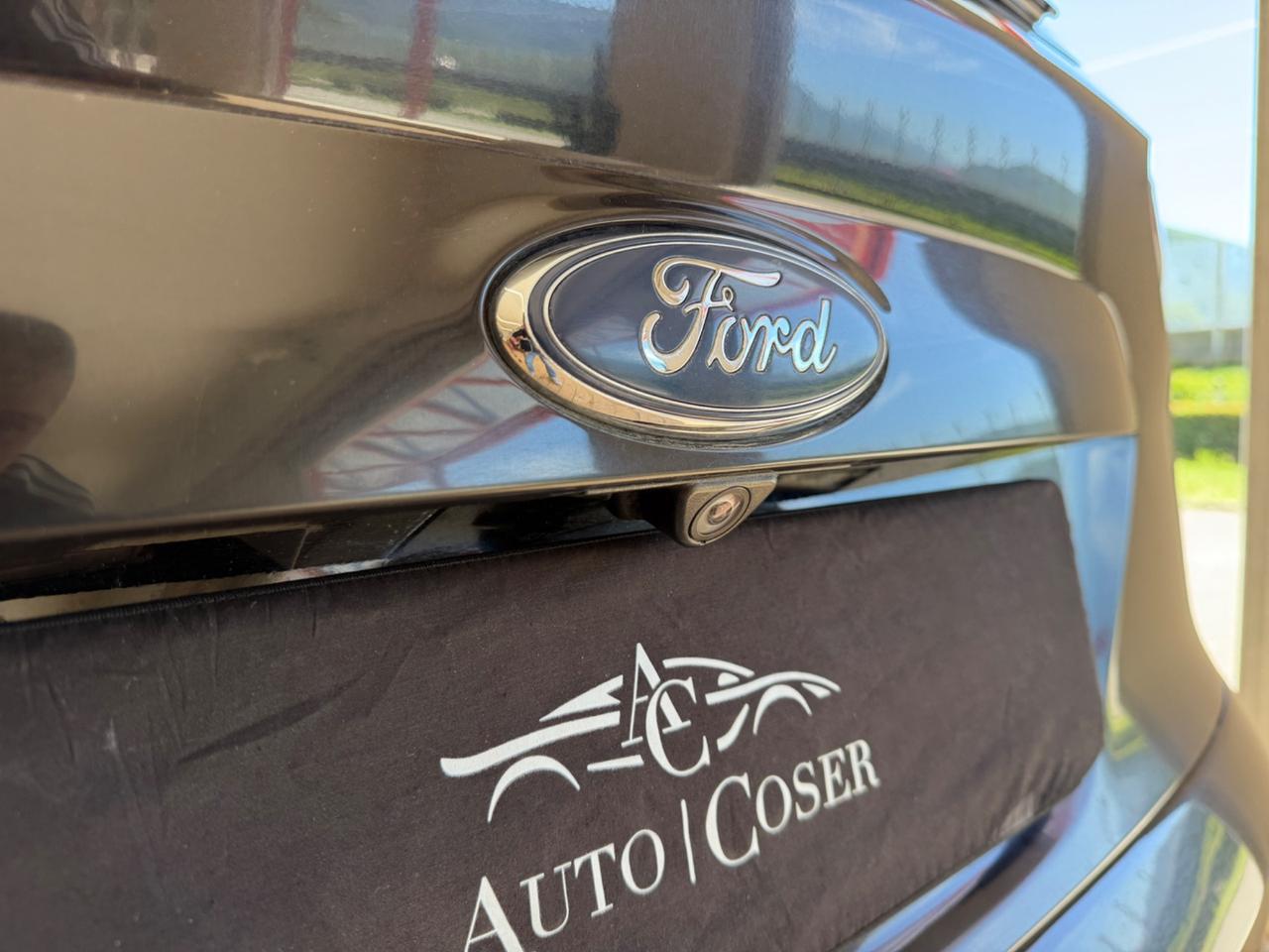 Ford Kuga 2.0 TDCI 150 CV S&S 4WD Powershift Titanium