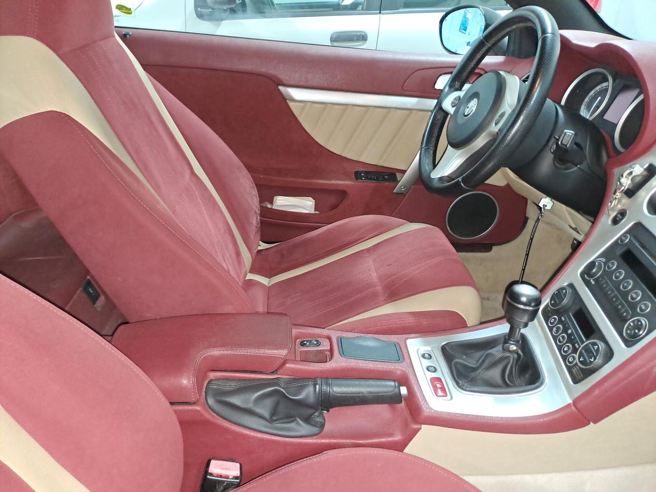 Alfa Romeo Spider 2.4 JTDm 210CV