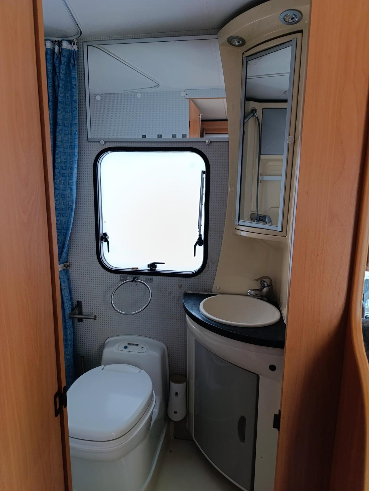 Ford TRANSIT CHALLENGER GENESIS 47