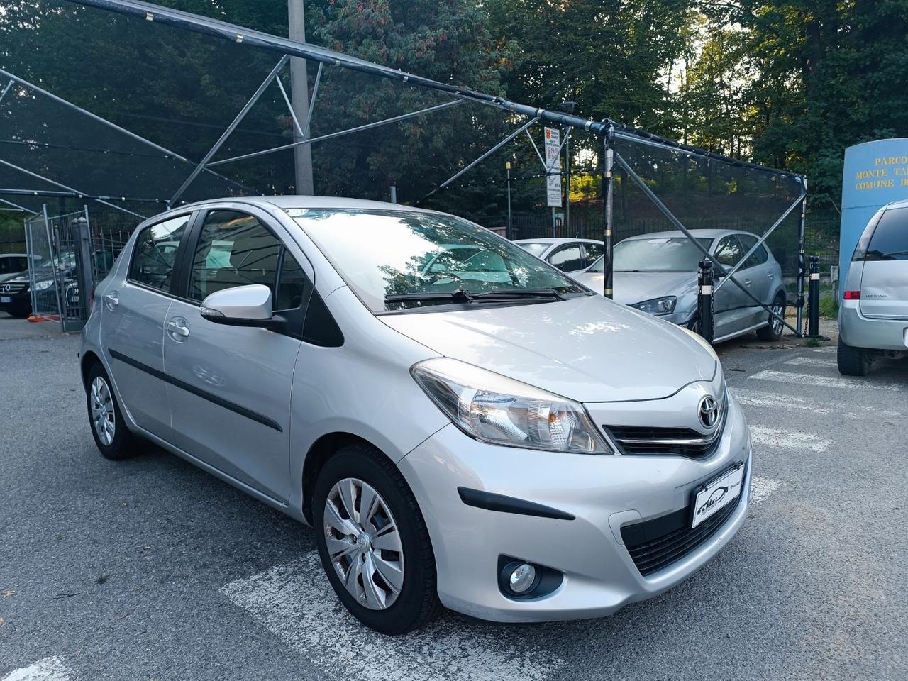 Toyota Yaris 1.3 5 porte Style RETROCAMERA BLUETOOTH