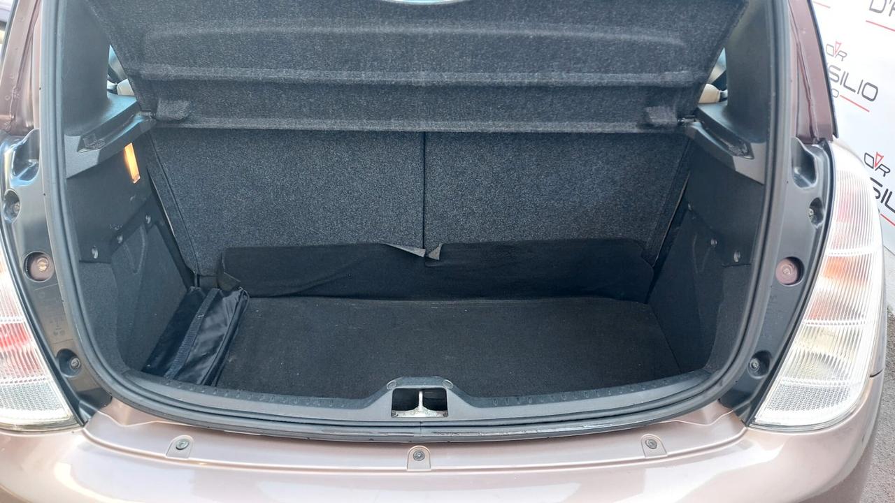 Lancia Ypsilon 1.3 MJT 75 CV Oro km 137000