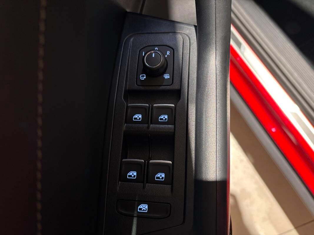 Volkswagen T-Roc 1.5 tsi R-Line dsg