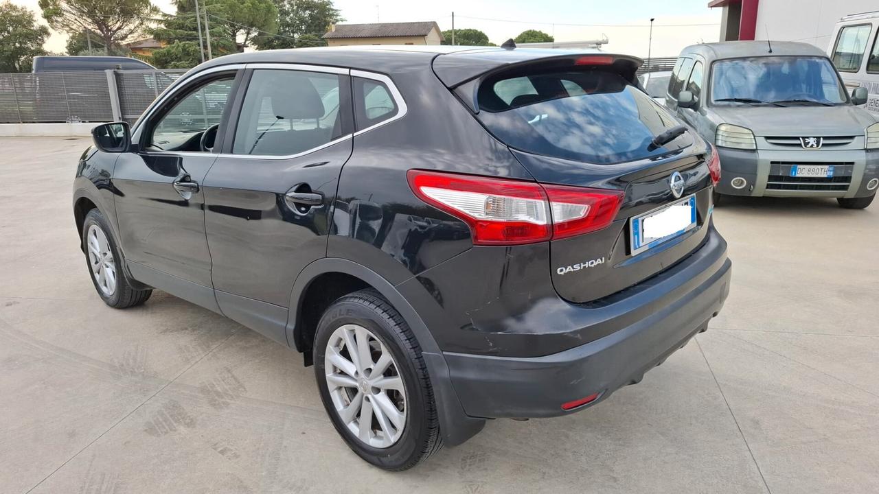 Nissan Qashqai 1.5 dCi - COMMERCIANTI