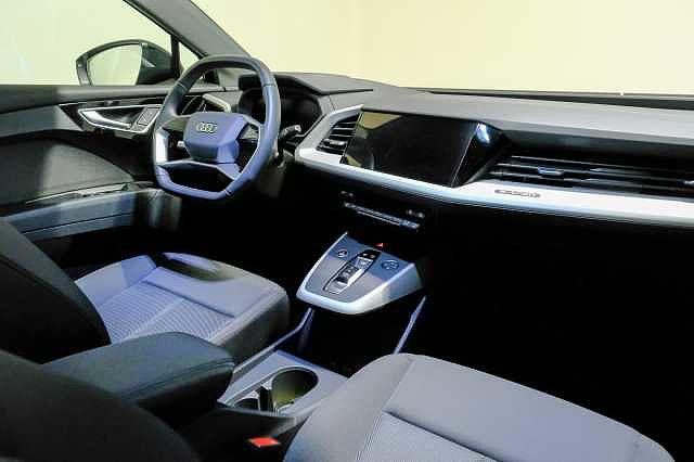 Audi Q4 e-tron SPB 40 Business Advanced
