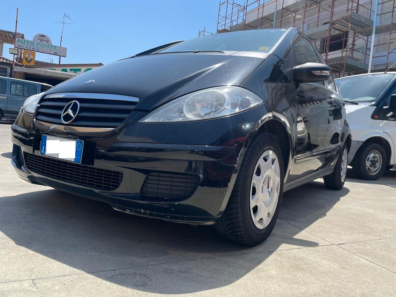 MERCEDES A150 1,5 BENZ.