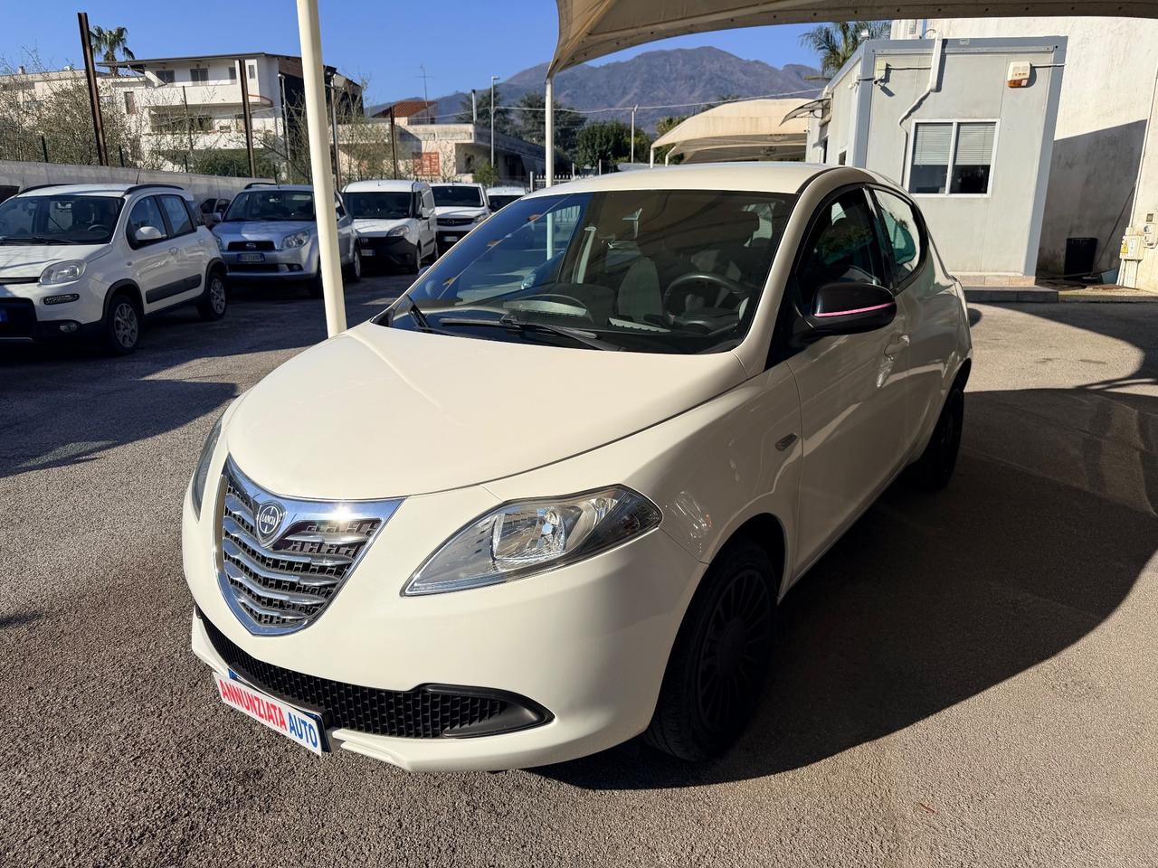 Lancia Ypsilon 1.2 69 CV 5 porte