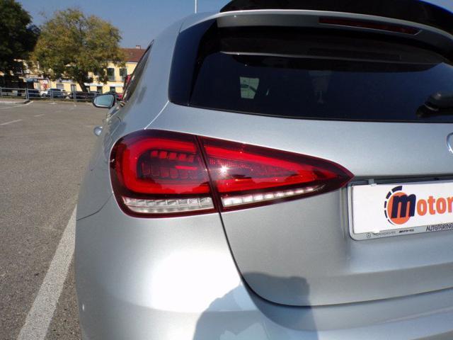 MERCEDES-BENZ A 180 d Automatic Premium