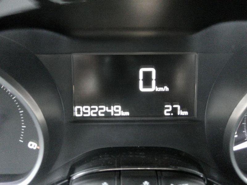 Peugeot 208 5p 1.6 bluehdi Active 75cv