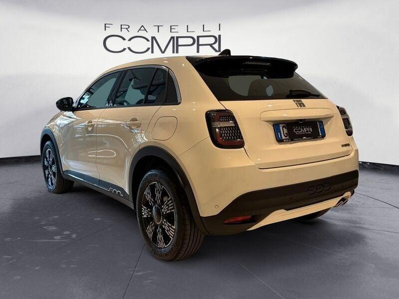 FIAT 600 1.2 Hybrid 145cv