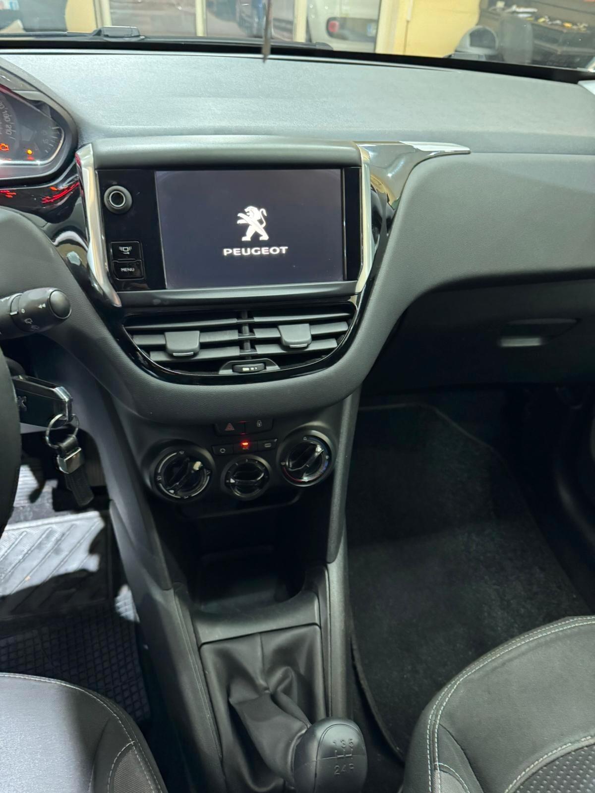 Peugeot 208 1.4 HDi 68 CV 5 porte Allure