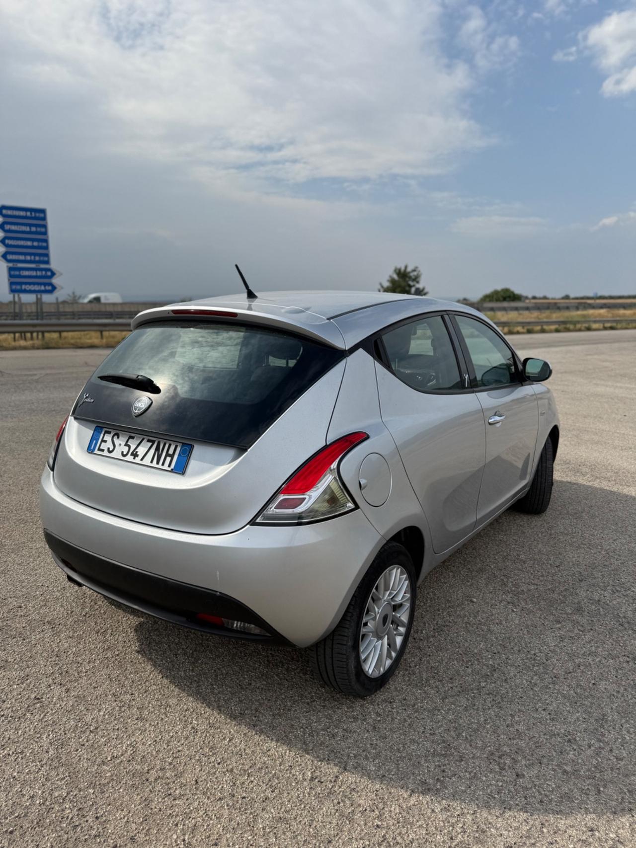 Lancia Ypsilon 1.3 MJT 16V 95 CV 5 porte S&S Platinum