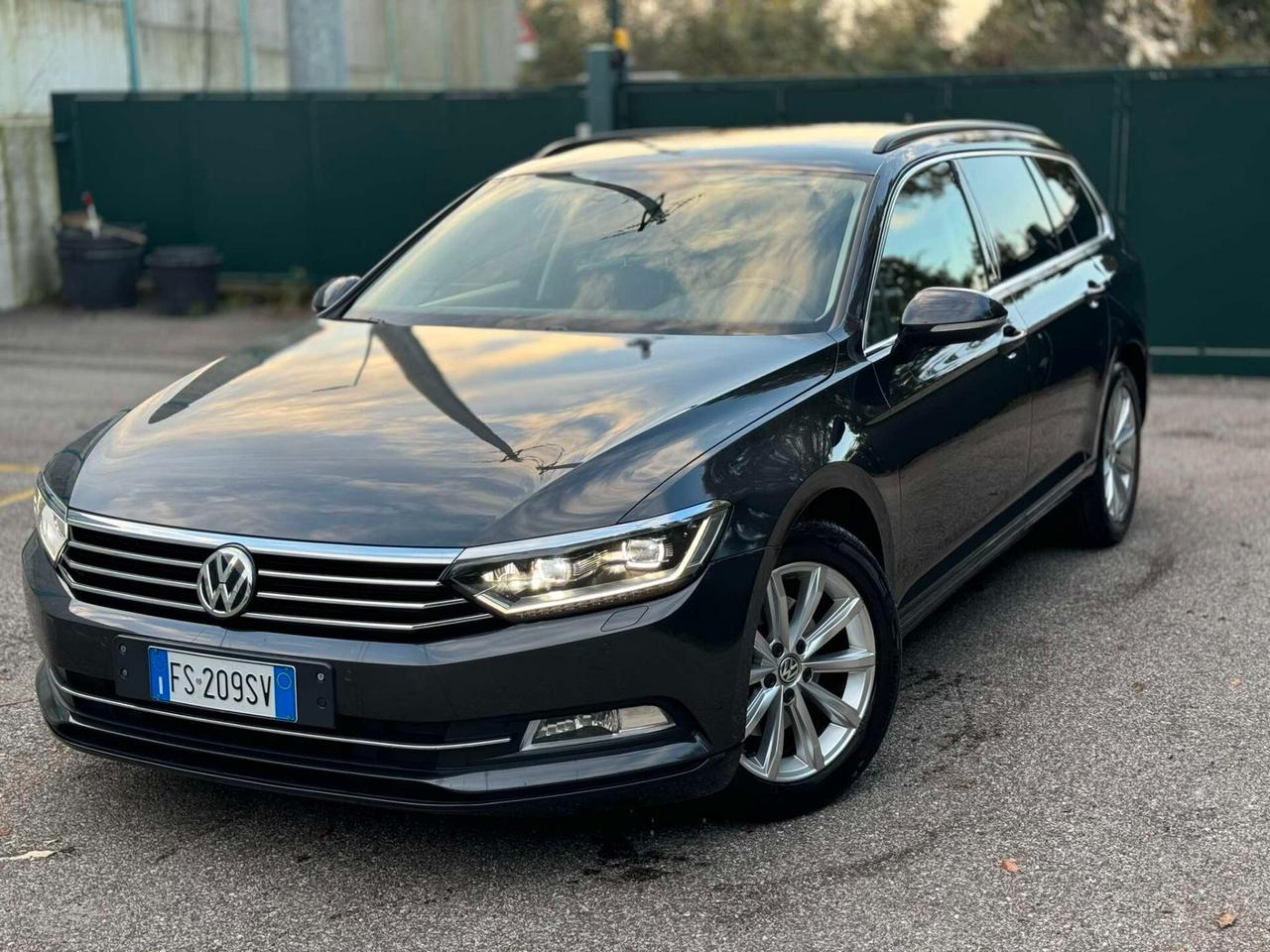 Volkswagen Passat Variant 1.6 TDI 120cv DSG BUSINESS BLUEMOTION TECH