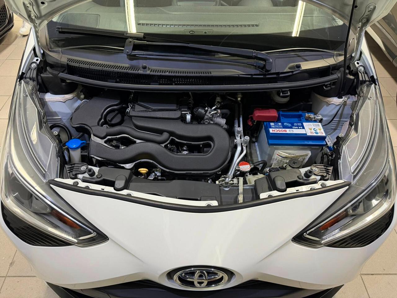 Toyota Aygo 1.0 VVT-i 72 CV 5 porte x-cite