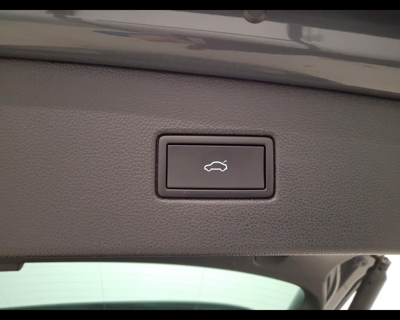 VOLKSWAGEN Tiguan II 2021 - Tiguan 2.0 tdi R-Line 150cv dsg