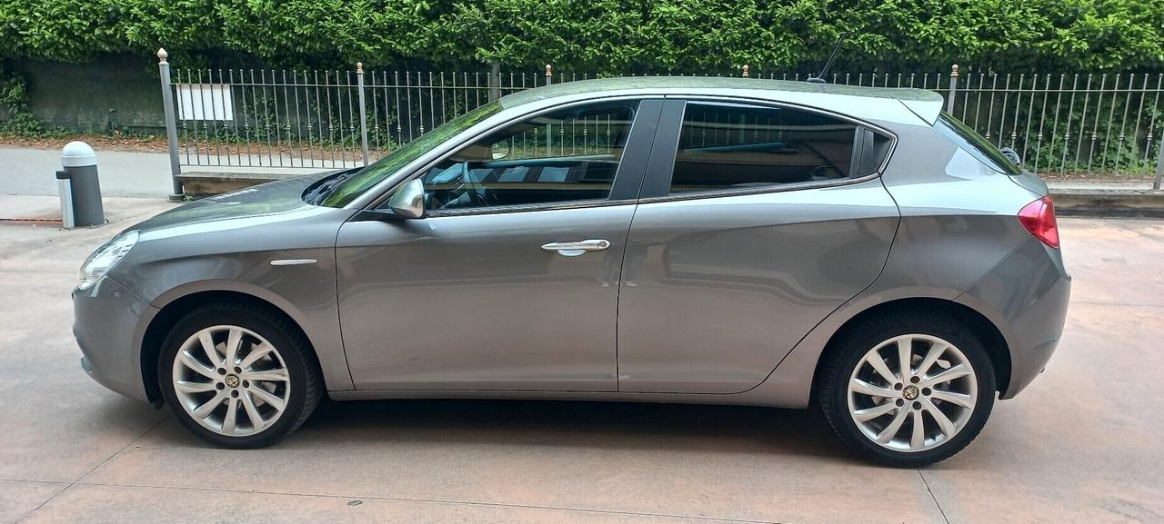 Alfa Romeo Giulietta 2.0 JTDm-2 150 CV Distinctive