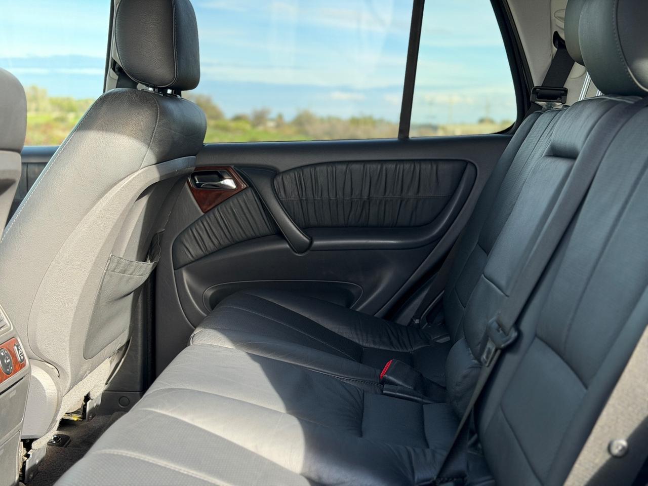 Mercedes-benz ML 400 turbodiesel cat CDI AMG V8