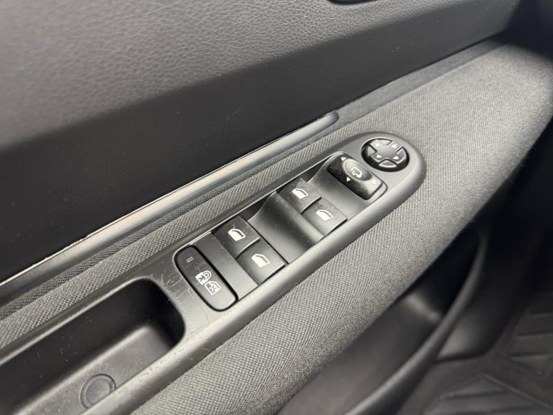 PEUGEOT 3008 1.6 HDI 8V ACTIVE 115CV F