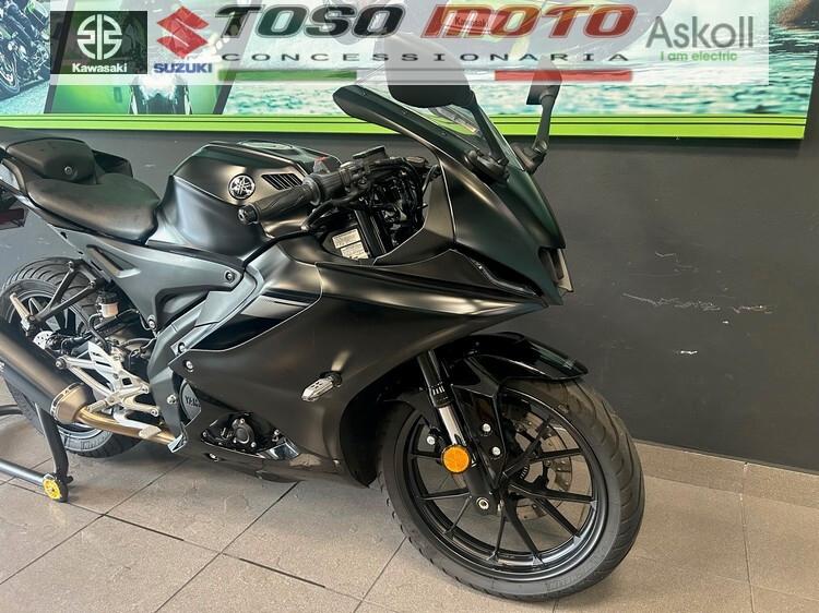 Yamaha YZF R125 R