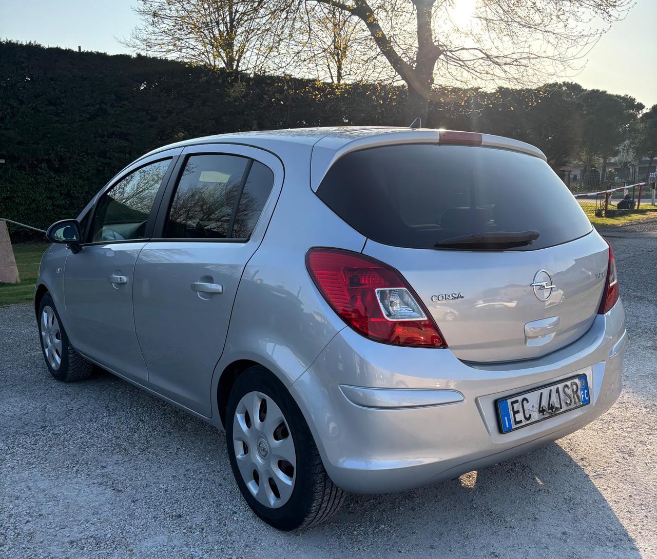 Opel Corsa 1.2 80CV 5 porte GPL-TECH Edition