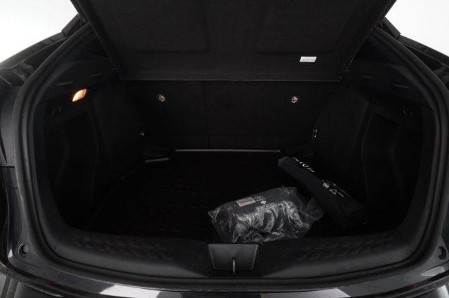 TOYOTA C-HR C-HR 1.8 Hybrid E-CVT Business