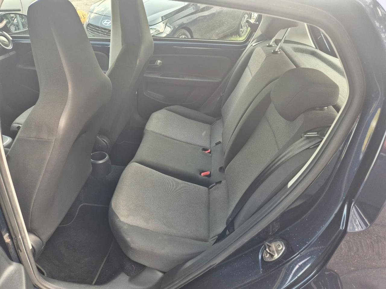 Volkswagen up! 1.0 75 CV 5p. high up!