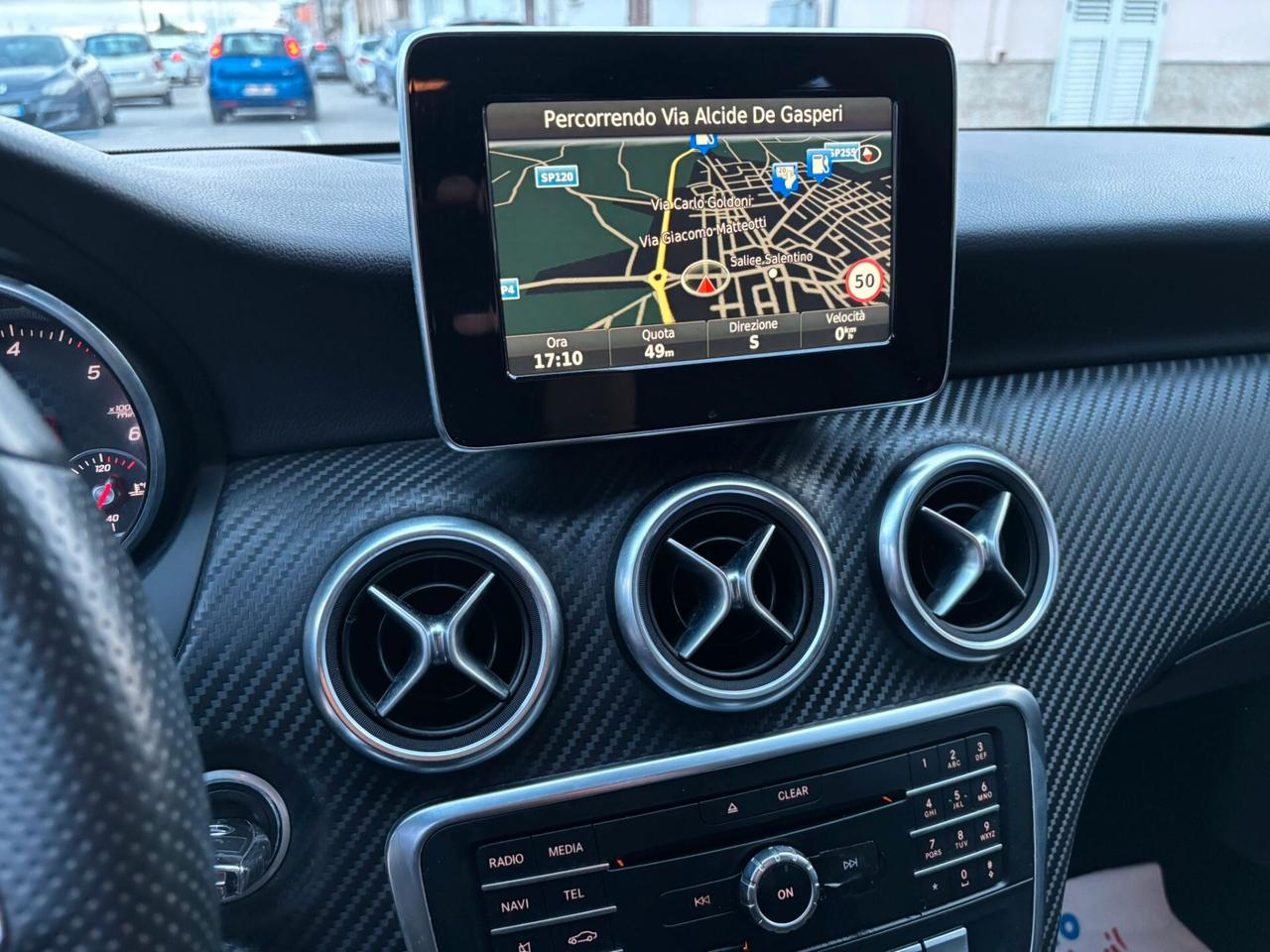 Mercedes A180d Premium Dark Night - 11/2016