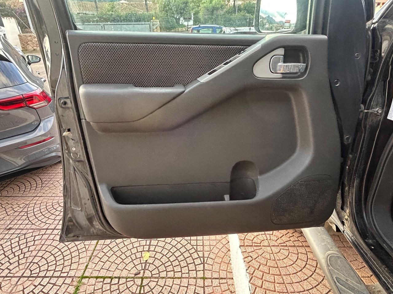 Nissan Navara 2.5 dCi 4 porte Double Cab XE