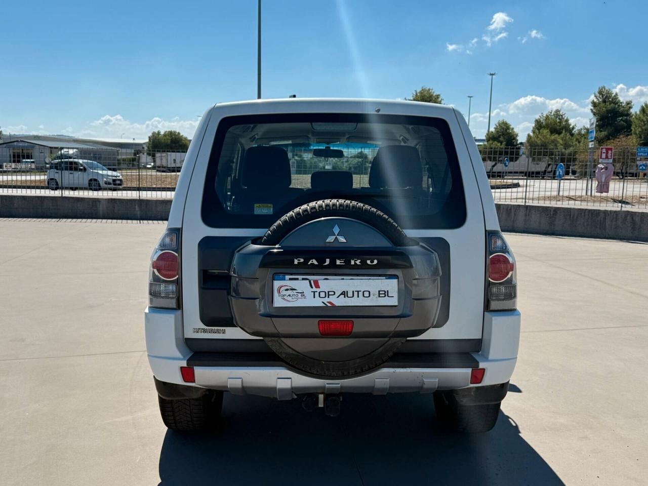 Mitsubishi Pajero 3.2 DI-D 16V aut. 3p. Intense DPF