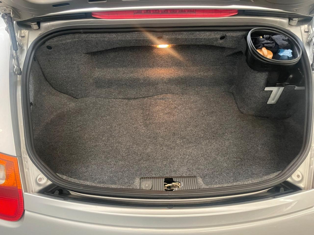 Porsche Boxster 2.5i 24V cat