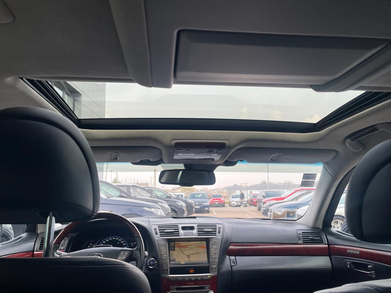 Lexus LS 600 600h L Luxury