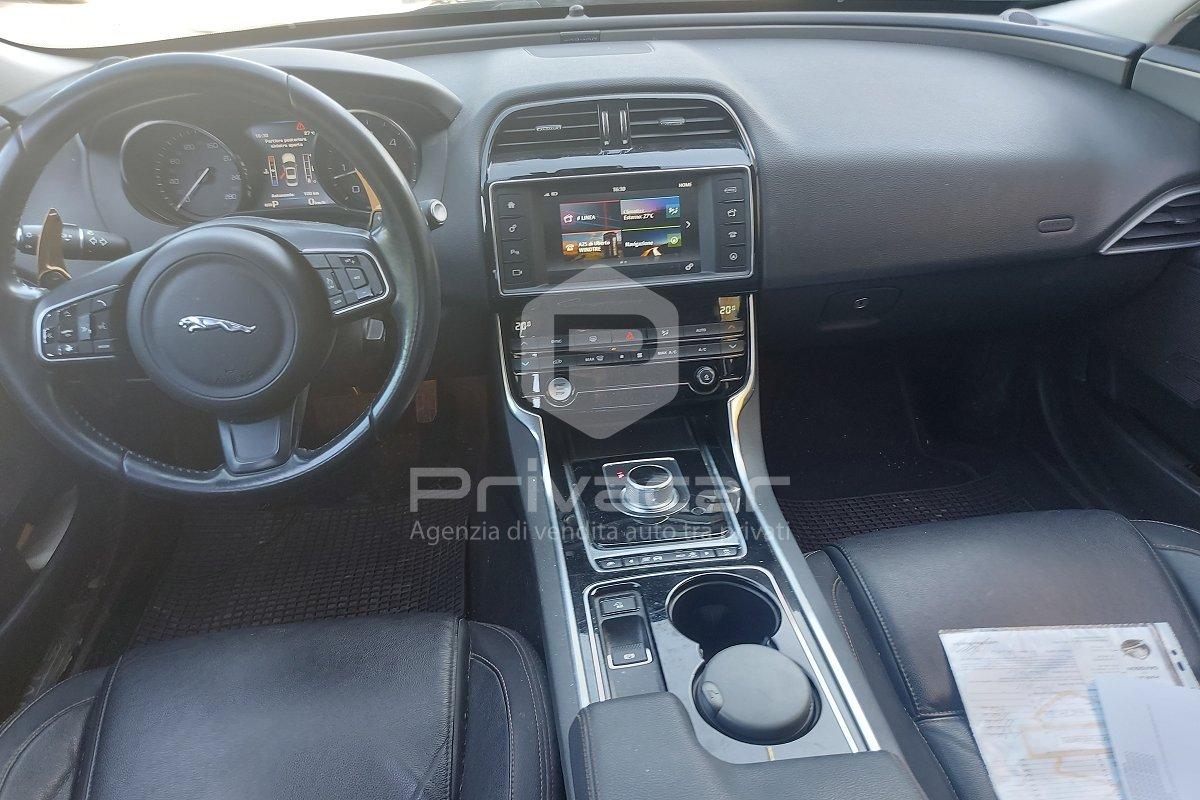 JAGUAR XE 2.0 D Turbo 180CV aut. Prestige