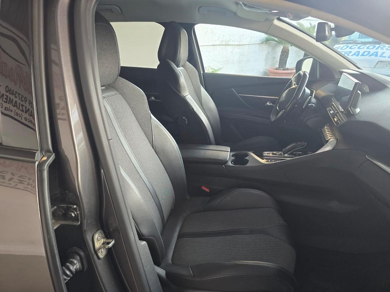 Peugeot 3008 BlueHDi 130 S&S Allure