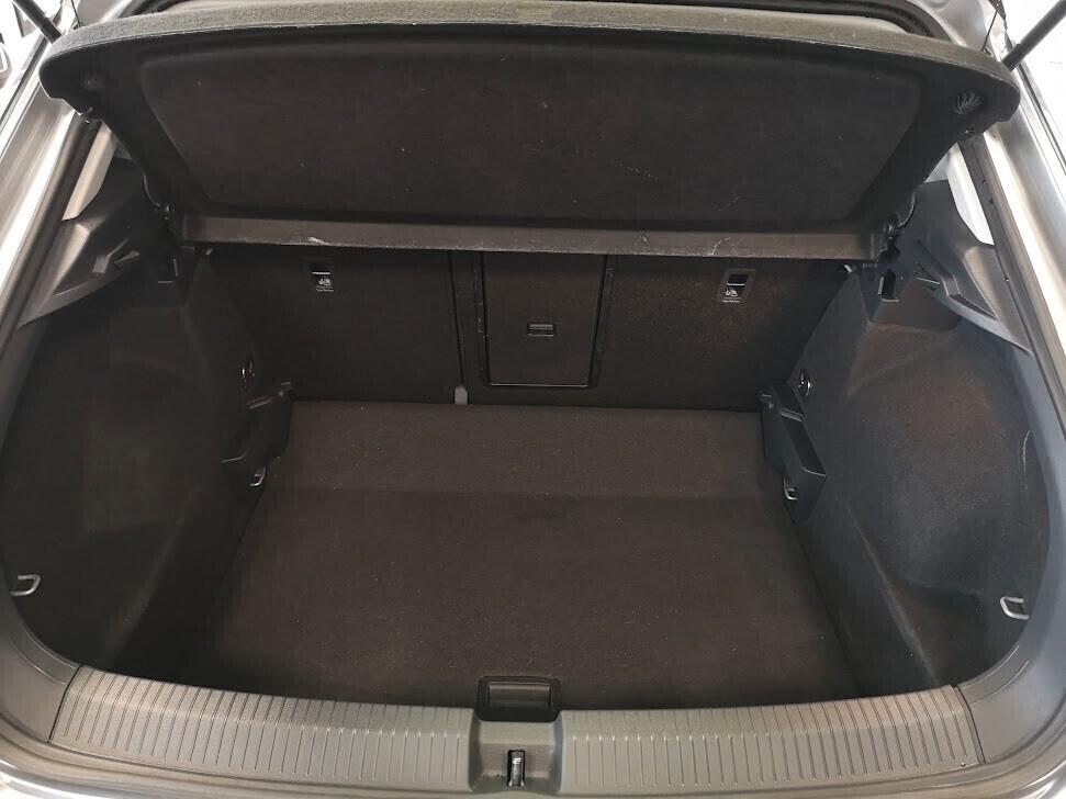 Volkswagen T-Roc 1.0 TSI Life 110CV 6 marce Fari led