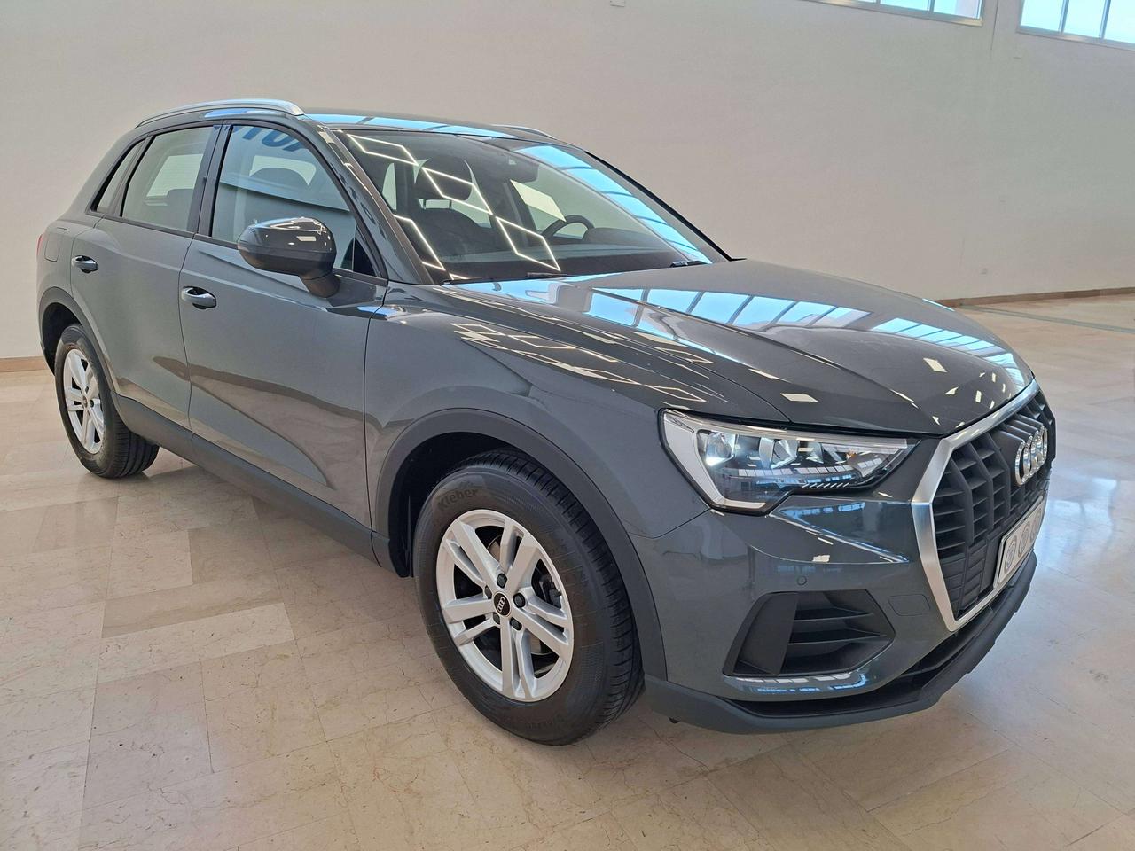 Audi Q3 35 2.0 tdi Business s-tronic 2 ANNI GARANZIA AYVENS