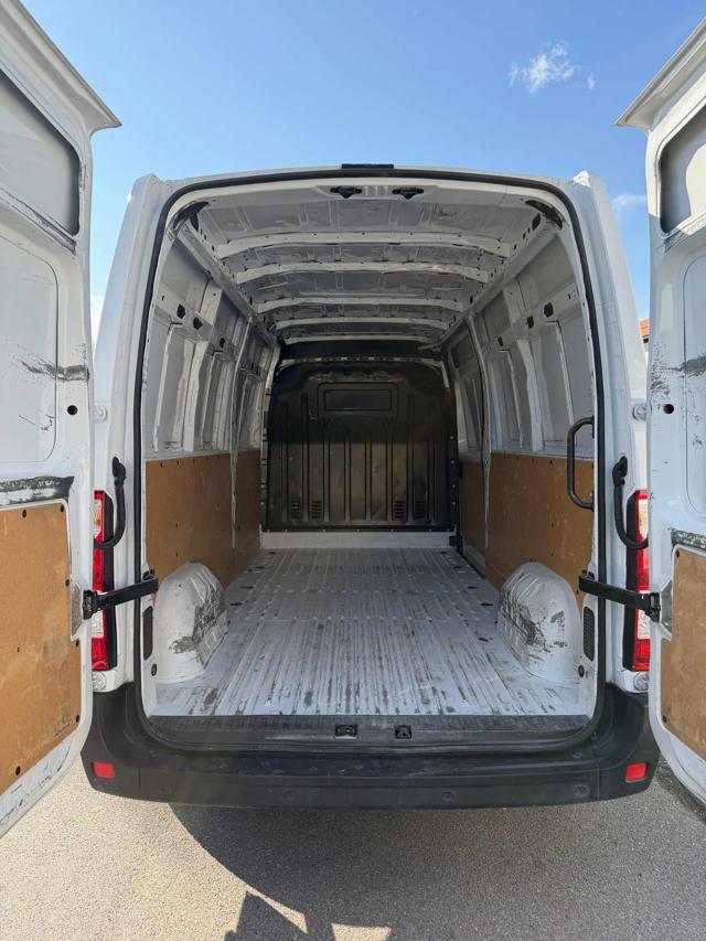 RENAULT Master T35 2.3 dCi 135 PL-TA Furgone