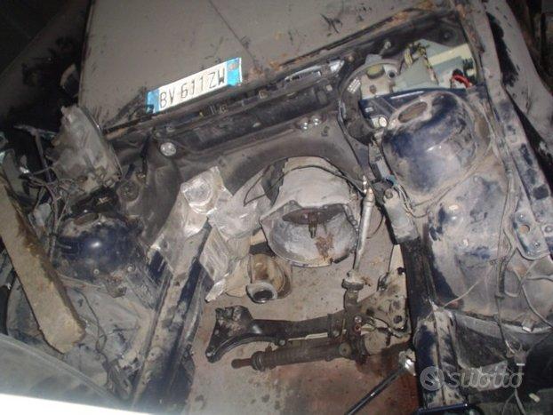 BMW Serie 3 (E46) 320d per Ricambi