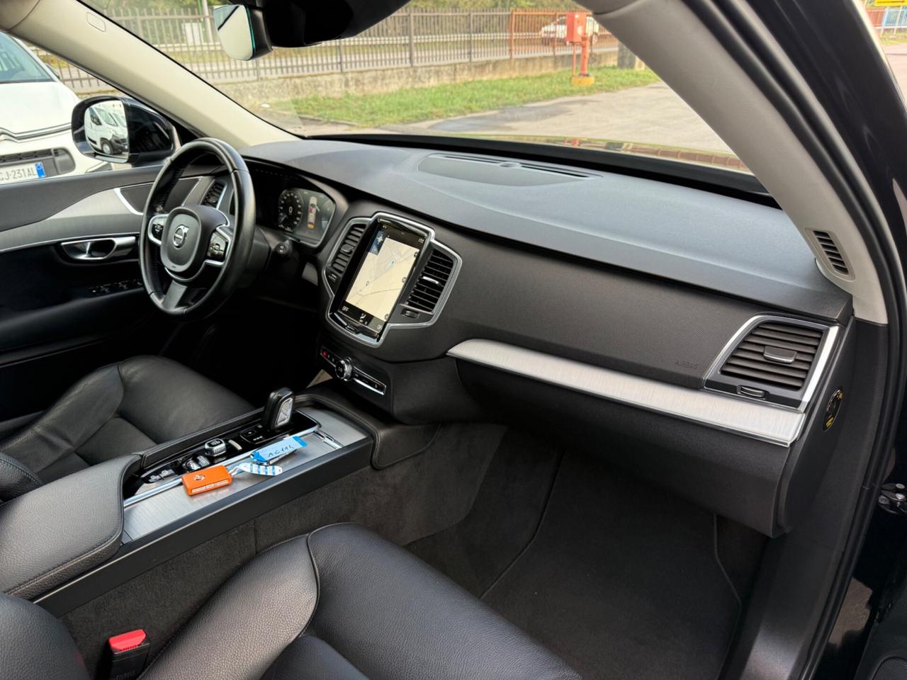 Volvo XC 90 B5 AWD Geartronic 7 posti Momentum Pro