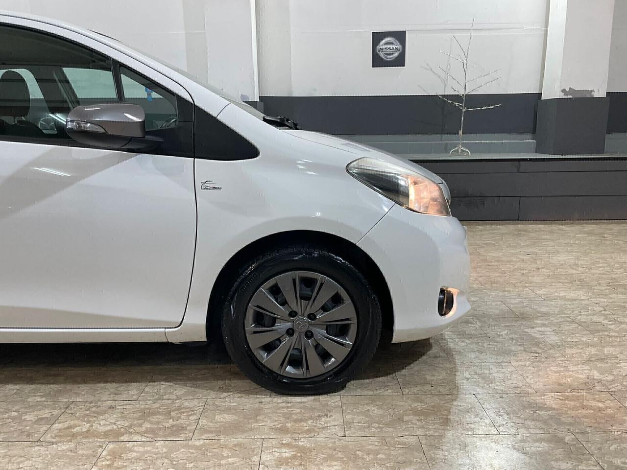 Toyota Yaris 1.0 5 porte Lounge