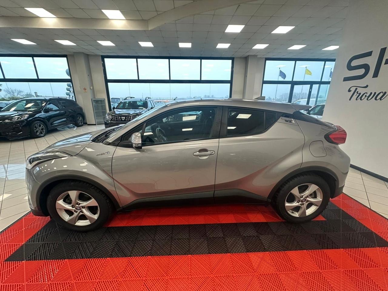 Toyota C-HR 1.8 Hybrid E-CVT Business