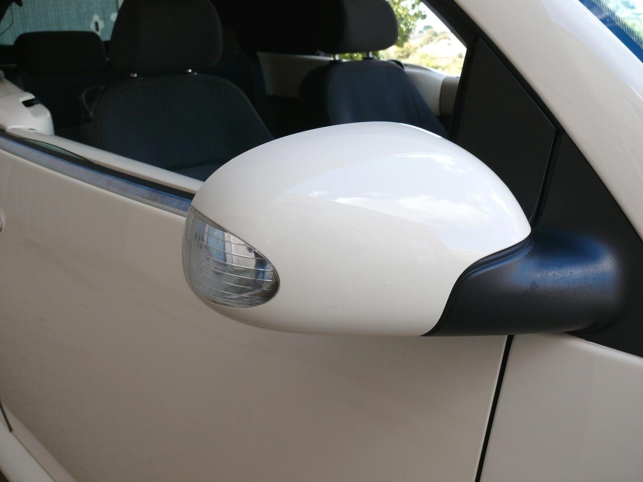 Volkswagen New Beetle 1.6 Cabrio (M1397)