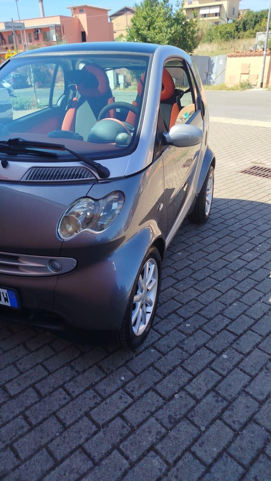 Smart benzina 700 con motore nuovo fatturato